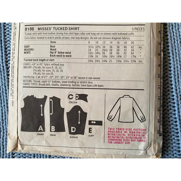 Simplicity sewing pattern  8186 top button down - Picture 5 of 5